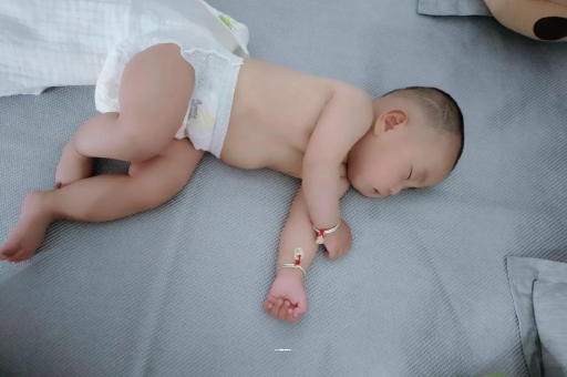 永兴没满月的宝宝